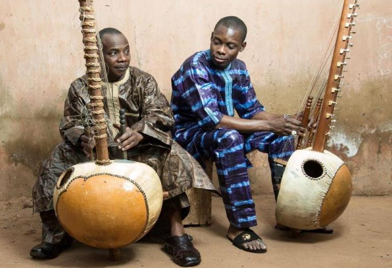Toumani Diabaté and his son Sidiki